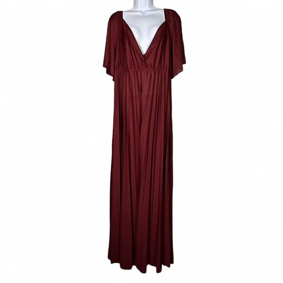 ASOS DESIGN Curve Pleated Twist Back Maxi Dress in Oxblood - Picture 2 of 7